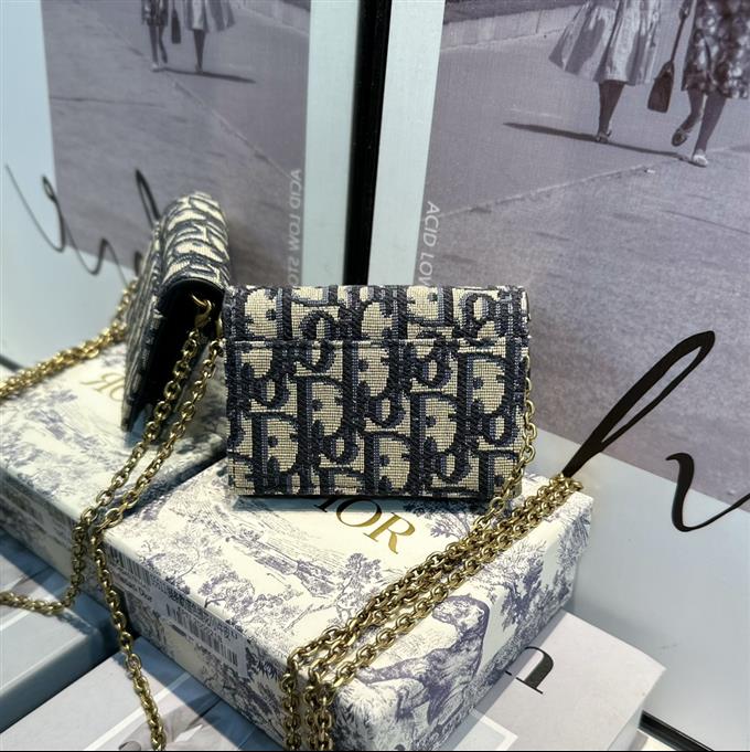 2025228Y 200P182141149